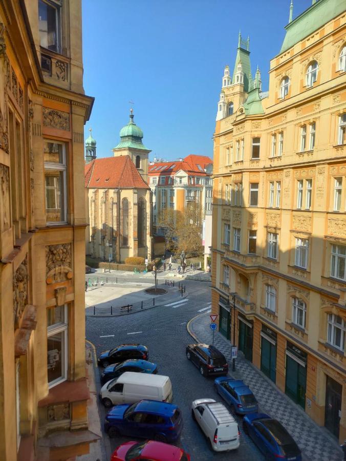 Antique Glam Apartment In Old Town Prague Exterior photo